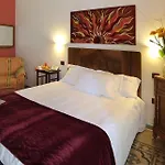 Palazzo Giaraca 3*