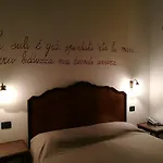 Palazzo Giaraca Hotel 3*