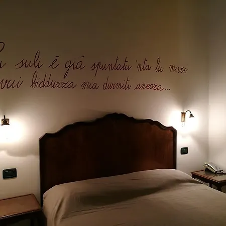 Palazzo Giaraca Hotel 3*