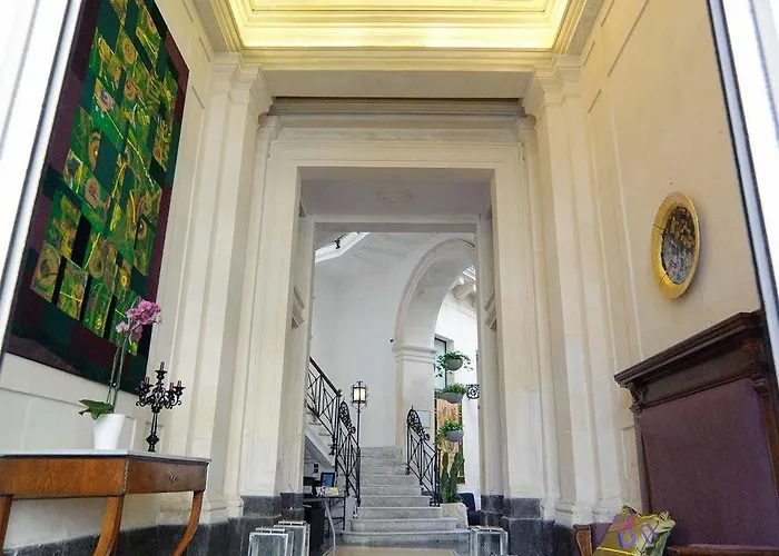 Palazzo Giaraca 3*