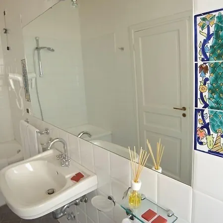 호텔 Palazzo Giaraca 3*