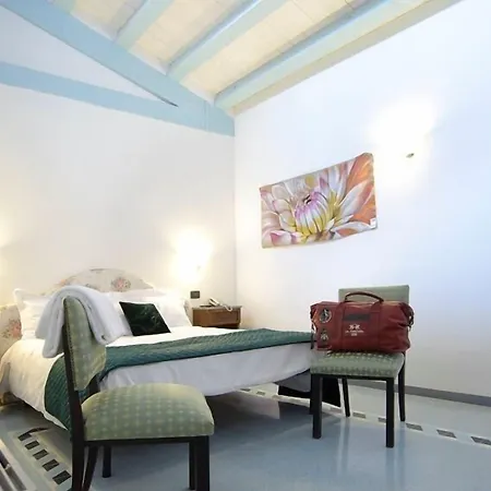 호텔 Palazzo Giaraca 3*