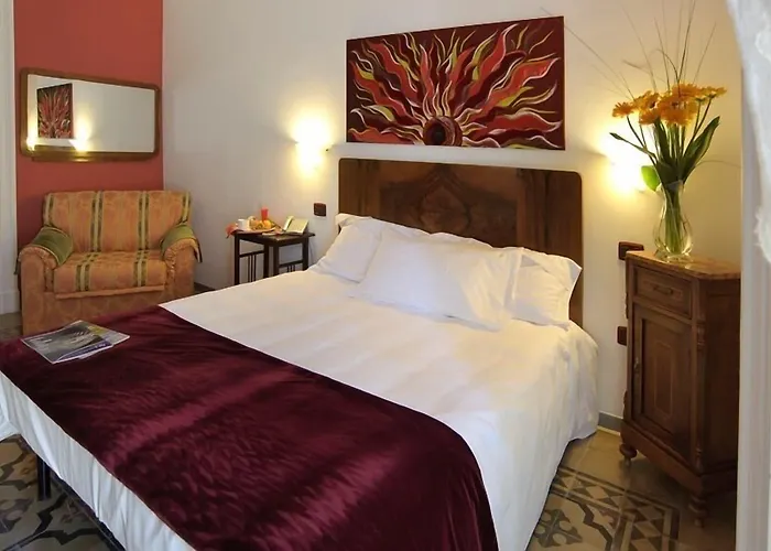 Palazzo Giaraca 3*
