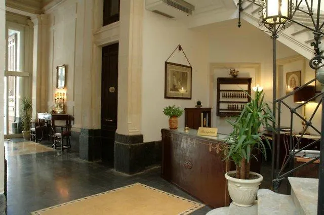 Palazzo Giaraca Hotel 3*
