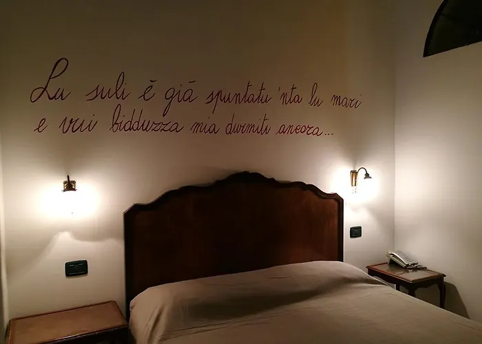 Palazzo Giaraca Hotel 3*