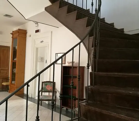 Palazzo Giaraca 3*