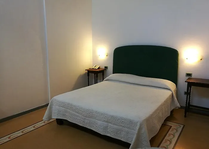 Palazzo Giaraca 3*