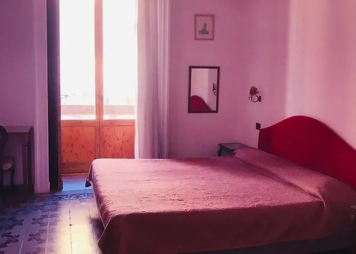 Palazzo Giaraca Hotel 3*