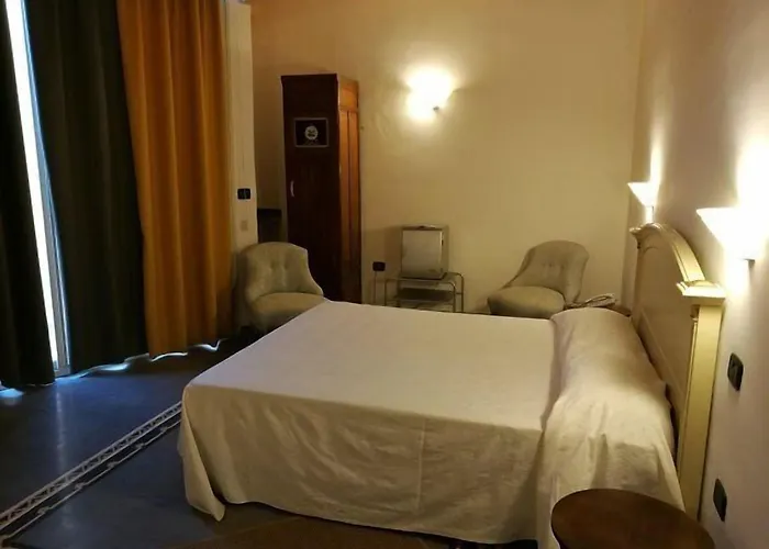 Palazzo Giaraca 3* Συρακούσες