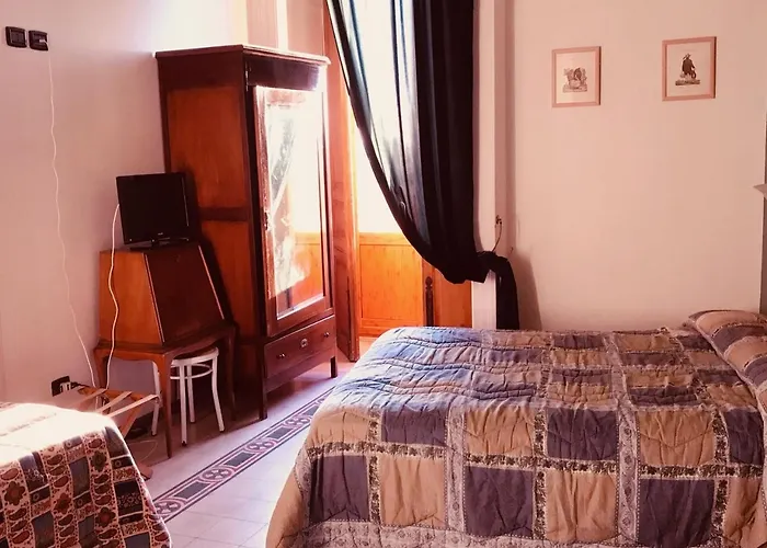 Palazzo Giaraca 3* Συρακούσες